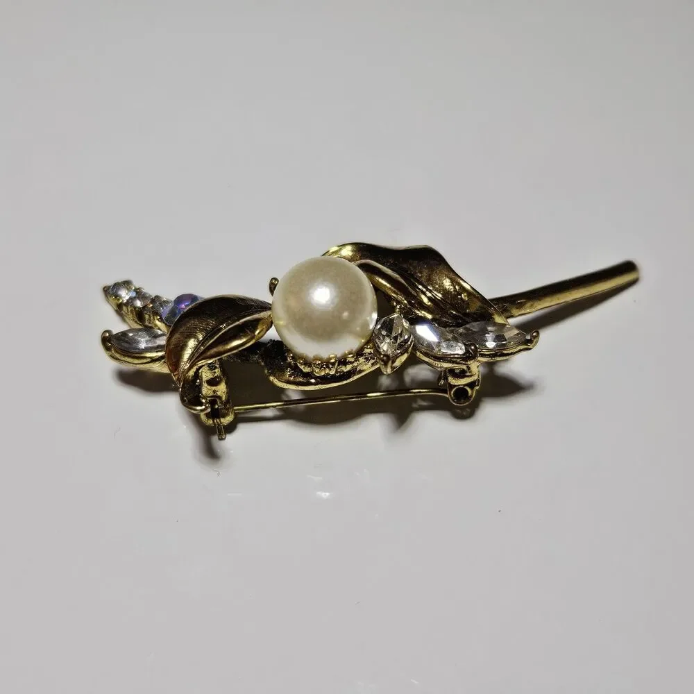 *Sale* Vintage Jewelry AB Crystal Rhinestone Pearl Brooch Pin Gold Tone